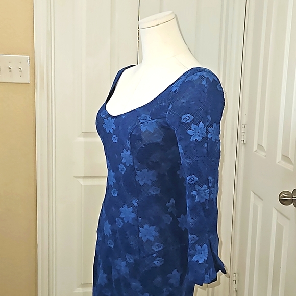 L'Wren Scott Stretch-Lace Floral Midi Dress - Picture 4 of 12